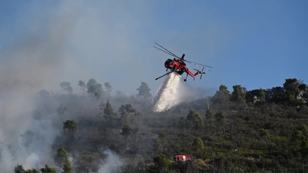 Κρήτη: Συναγερμός από μεγάλη πυρκαγιά | Σηκώθηκε ελικόπτερο – Ήχησε το 112