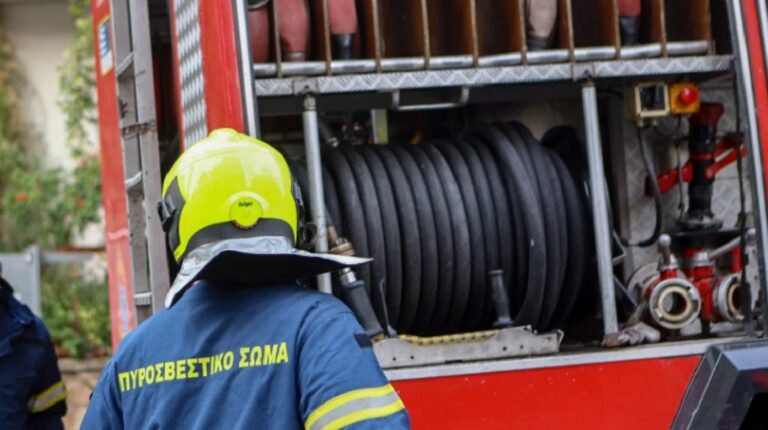 Κρήτη: Μεγάλη κινητοποίηση της Πυροσβεστικής για πυρκαγιά