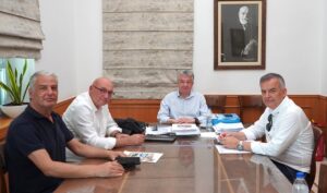 Συνάντηση του Περιφερειάρχη Κρήτης με τον Πρύτανη του Πανεπιστημίου Κρήτης και τον Πρόεδρο του ΙΤΕ