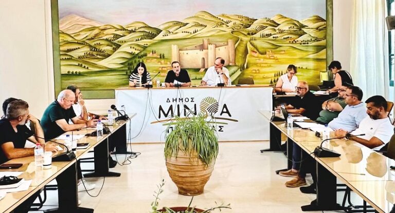 Ομόφωνη απόφαση του Δημοτικού Συμβουλίου Μινώα Πεδιάδας για την μετονομασία του Γενικού Λυκείου Καστελλίου σε Γενικό Λύκειο Καστελλίου- «Θεοχάρης Δετοράκης»