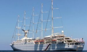 Τρία κρουαζιερόπλοια στα Χανιά με χιλιάδες τουρίστες (φώτο)