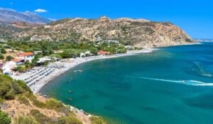 Κρήτη: Θαλάσσια ρύπανση από αγωγό ομβρίων σε τουριστική περιοχή