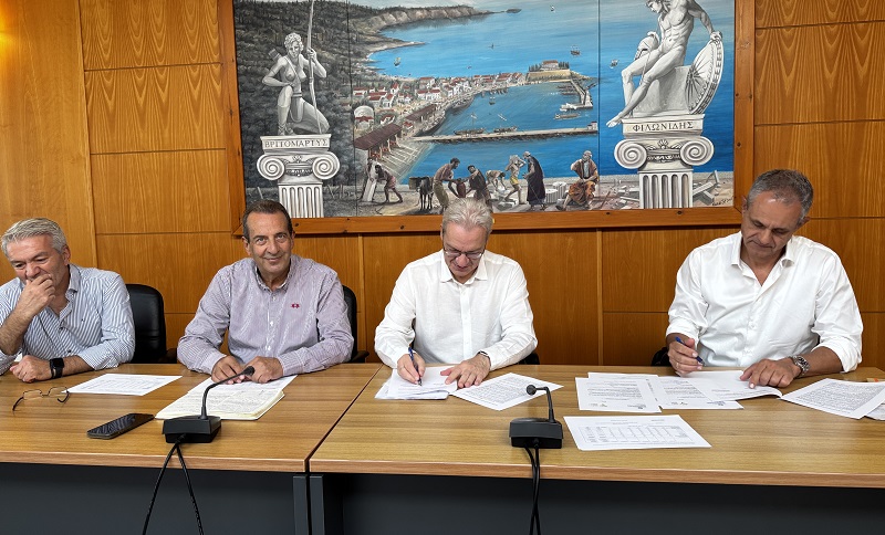 Ηράκλειο: Έπεσαν οι υπογραφές για τον ΧΥΤΑ Χερσονήσου
