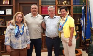 Συνάντηση του Περιφερειάρχη Κρήτης με τον Περιφερειάρχη Θεσσαλίας Δημήτρη Κουρέτα