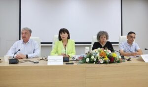 Νέα εποχή για την Περιφέρεια Κρήτης: Πρώτη συνεδρίαση στο νέο βιοκλιματικό κτίριο και τέλεση αγιασμού