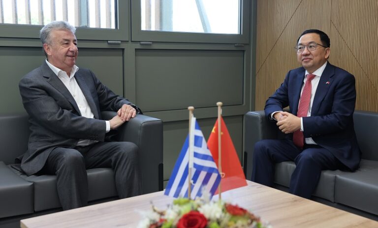 Κρήτη: Συνάντηση Περιφερειάρχη Σταύρου Αρναουτάκη με τον Πρέσβη της Κίνας Fang Qiu