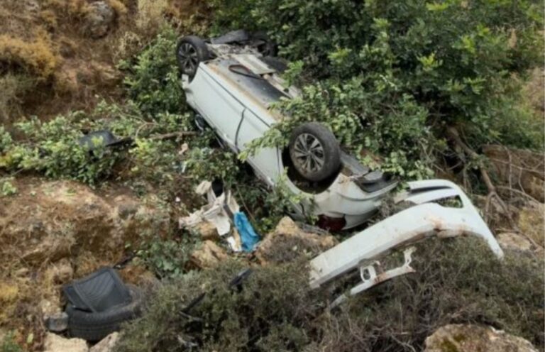 Χανιά: Σοβαρό τροχαίο με δύο τραυματίες τα ξημερώματα