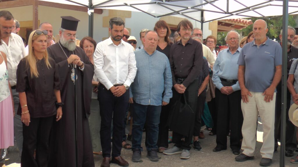 Χανιά: Συγκίνηση στον Γαλατά για τα πέντε χρόνια από τον θάνατο του Μίκη Θεοδωράκη