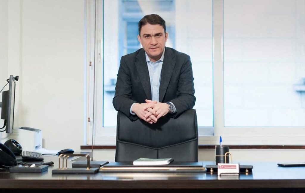 Τσουκαλάς από τα Χανιά: Κριτική στην κυβέρνηση για ακρίβεια, ιδιωτικό χρέος και εργασιακά