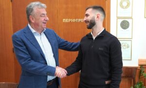 Ορκωμοσία υπαλλήλου στην Περιφέρεια Κρήτης
