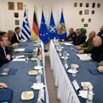 Χανιά: Τον Γερμανό ομόλογό του υποδέχθηκε στο Πεδίο Βολής ο Νίκος Δένδιας | φωτο