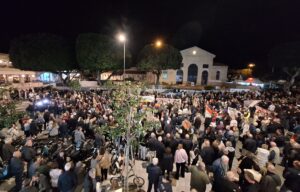 Μαζικό συλλαλητήριο για τη στήριξη του Νοσοκομείου Χανίων στο κέντρο της πόλης | φωτο