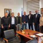 Κλιμάκιο της Νέας Δημοκρατίας με επικεφαλής τον Γιάννη Κεφαλογιάννη στον Μυλοπόταμο για τις ζημιές από την κακοκαιρία (φώτο)