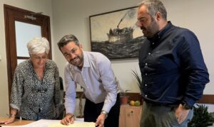 Στα χέρια του Δήμου Χανίων το οικόπεδο για το νέο σχολείο των Περιβολίων | Υπογράφηκε το συμβόλαιο