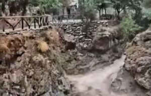 Οκτώ εργαζόμενοι παραμένουν εγκλωβισμένοι στο Φαράγγι της Σαμαριάς