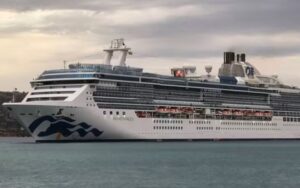 Χανιά: Νεκρός επιβάτης στο «Island Princess» – Καθυστέρησε ο απόπλους από τη Σούδα