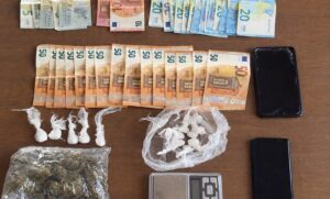 Κρήτη: Είχαν φιξάκια και χρήματα (φώτο)