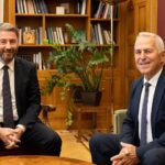 Στην κοινοβουλευτική ομάδα του ΠΑΣΟΚ ο Ευάγγελος Αποστολάκης | Που θα είναι υποψήφιος;