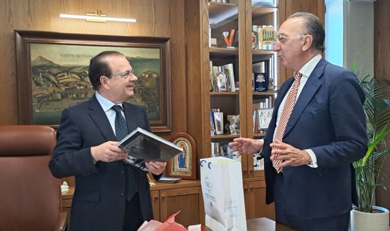 Γόνιμη συνεργασία Δημάρχου Ρεθύμνης με Πρέσβη Ισπανίας στην Ελλάδα